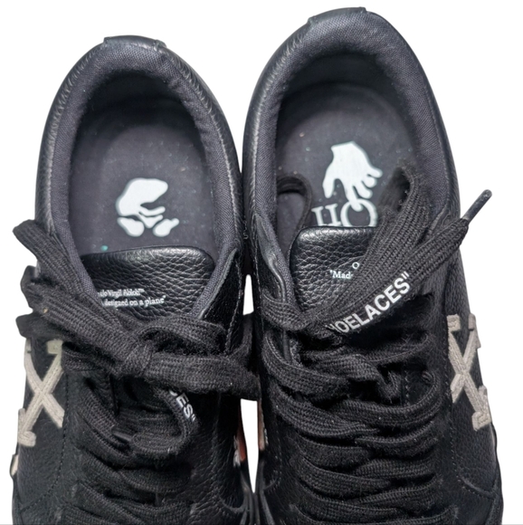 Off-White Black and Red Men's Sneakers - Picture 6 of 7